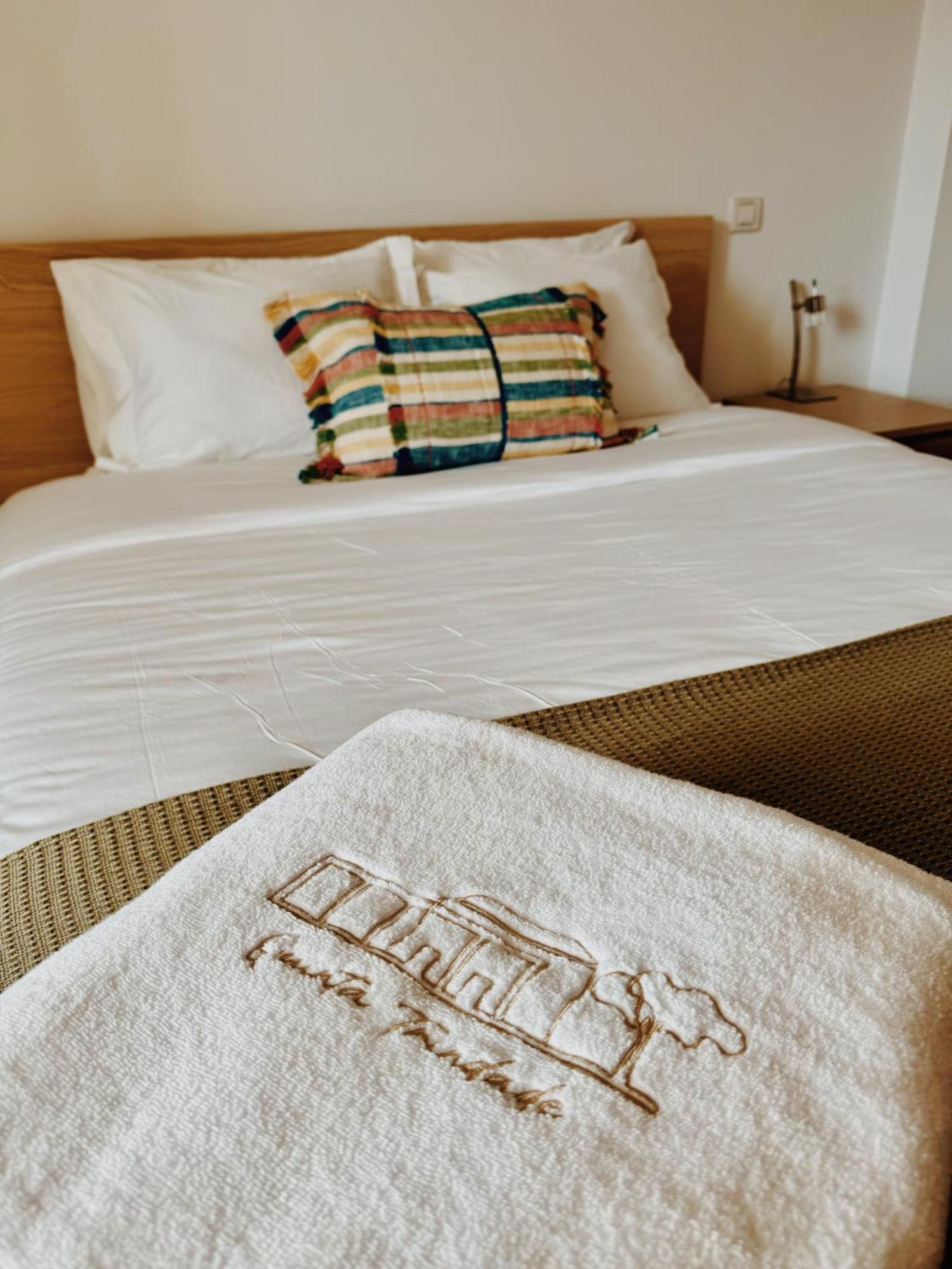 Bed and Breakfast Quinta Trindade Арока Екстер'єр фото